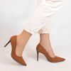 Scarpin Zatta Bico Fino Salto Alto  Anita Suede Caramelo