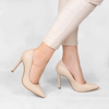 Scarpin Bico Fino Salto Suzy Amendoa