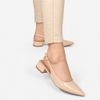 Scarpin Zatta Slingback Salto Baixo Dalila Amendoa