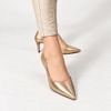 Scarpin Zatta Bico Fino com Abertura Lateral  Lisandra Dourado