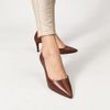 Scarpin Zatta Bico Fino com Abertura Lateral  Lisandra Marrom