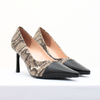 Scarpin Salto Alto Fino Bico Alongado Bicolor Snake Fargo