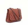 Bolsa Flap Matelassê Couro Âmbar Fargo