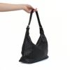 Bolsa Hobo de Ombro Trançada Couro Preto Fargo