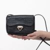 Bolsa de Ombro Flap Couro Croco Preto Fargo