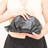 Bolsa Pouch Pequena Franzido Preto Fargo