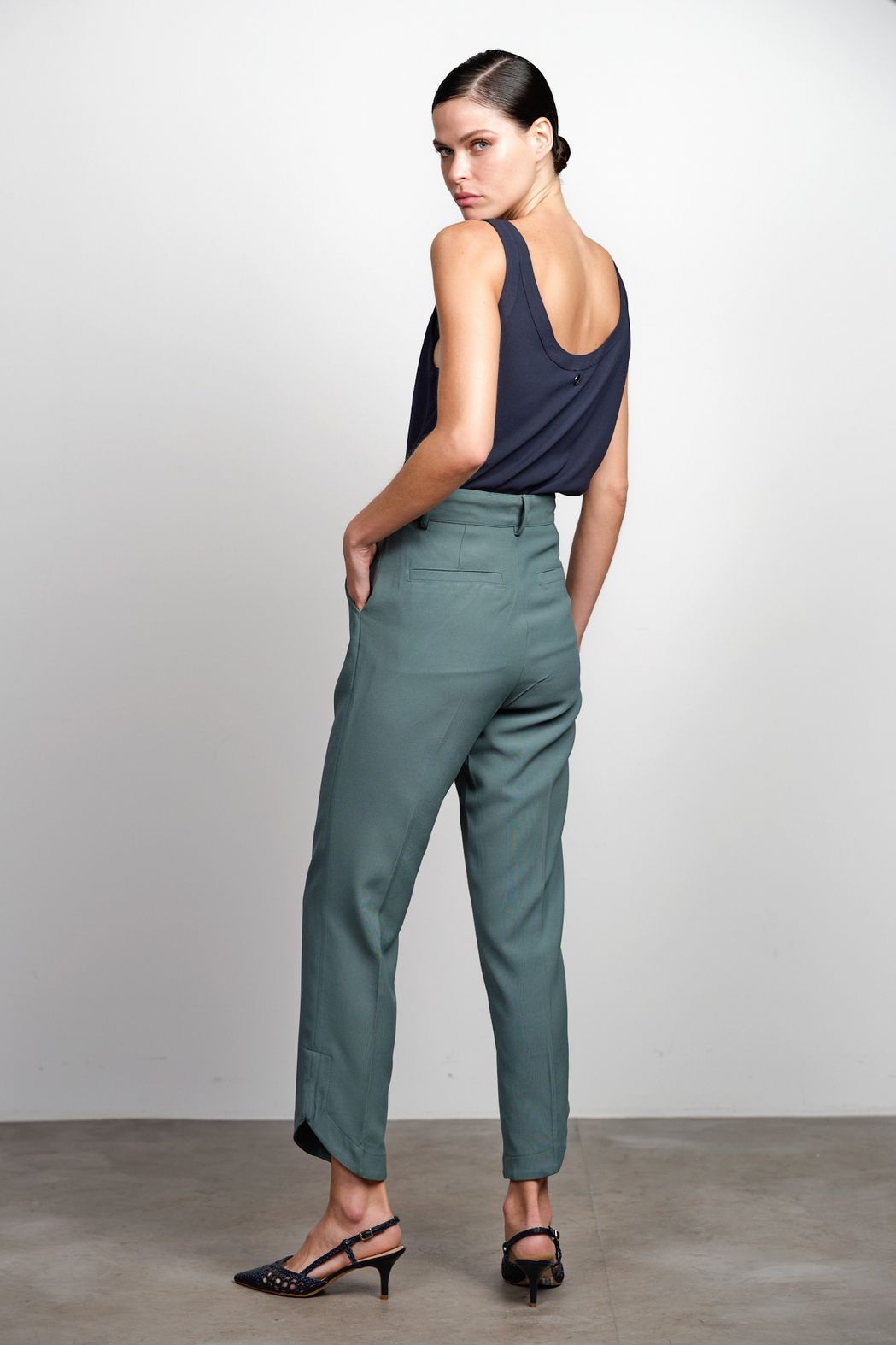 Calça Crepe Patou Verde Ivana 