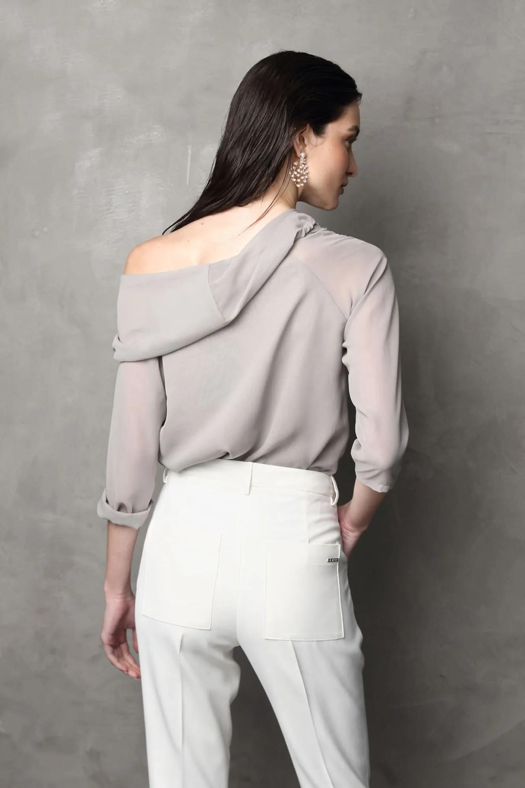 Blusa Helena Cimento