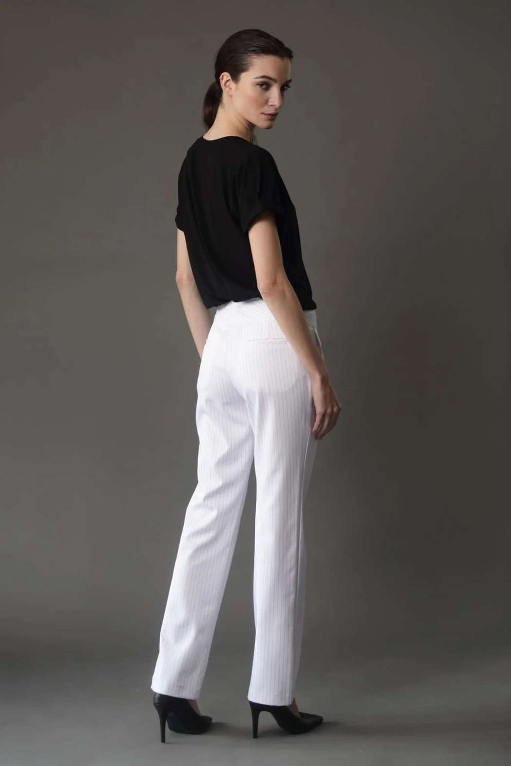 Calça Risca de Giz Beta 