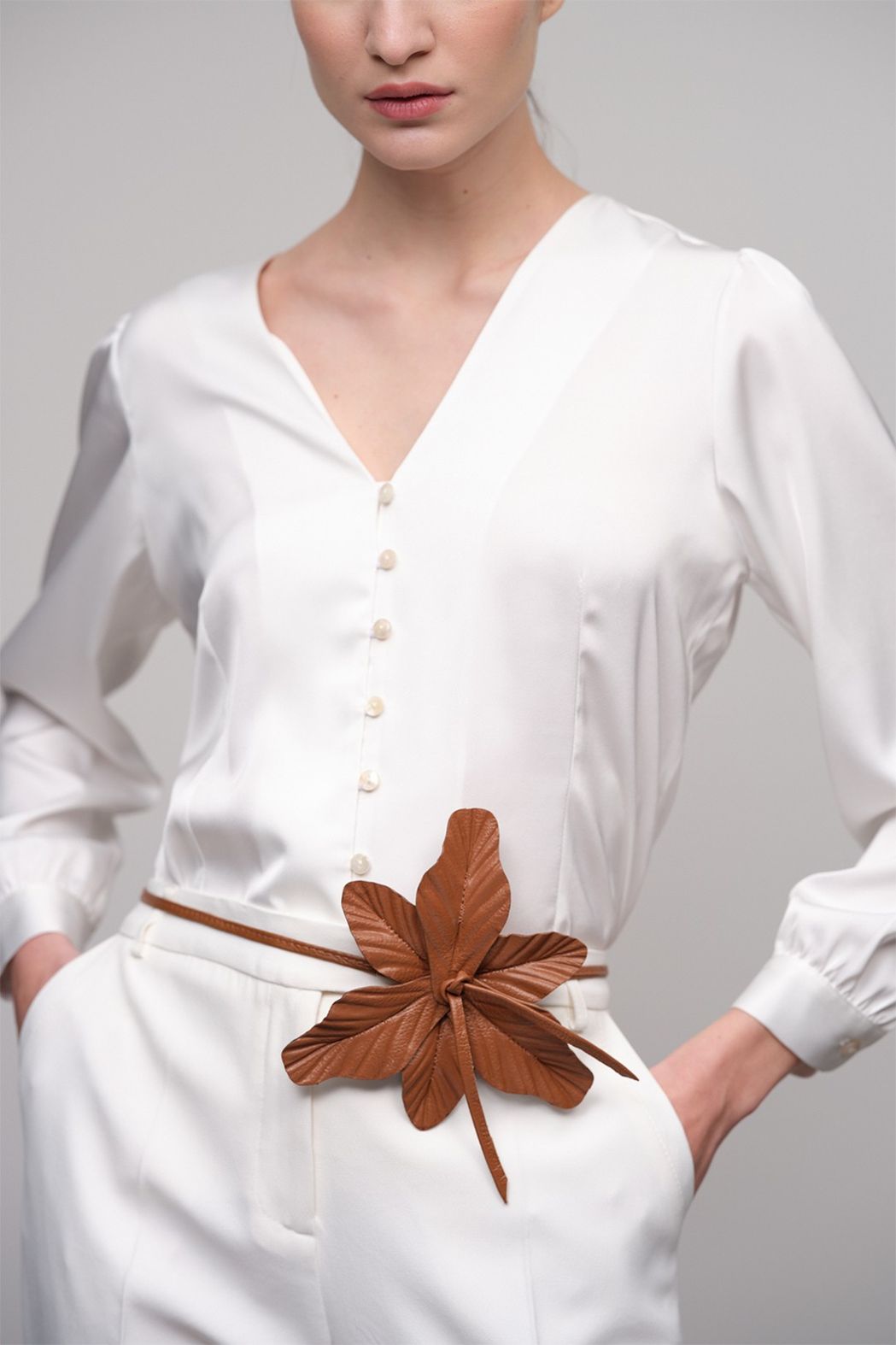 Cinto Couro Flor Carla Camel 