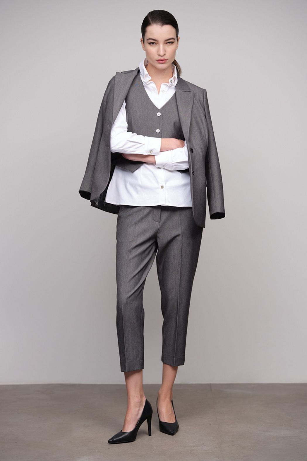 Calça Gabardine Tassia Chumbo