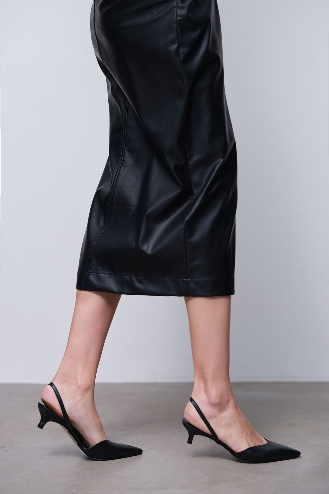 Scarpin Couro Preto Maisa