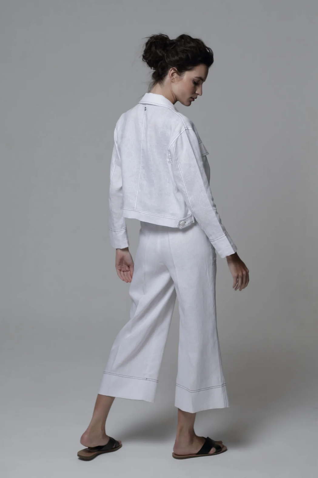 Calça Linho Branca Pesponto Preto Olivia