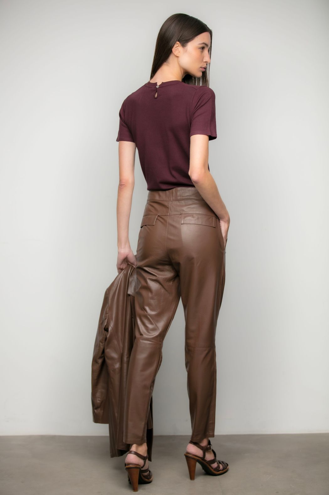 Calça Couro Marrom Pietra