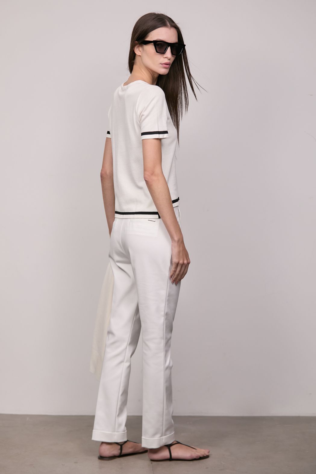 Calça Reta Gabardine Off White Fábia