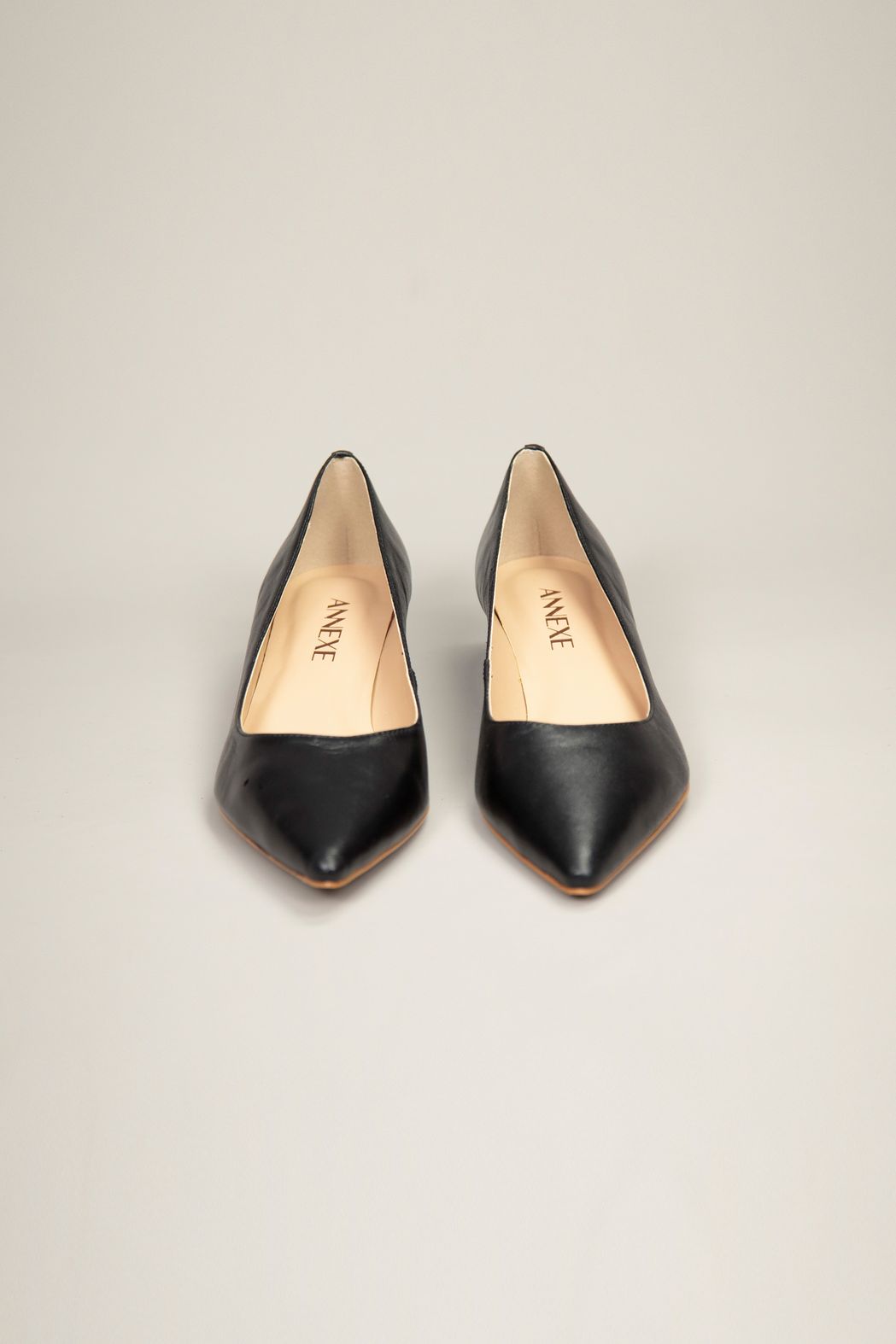 Scarpin Couro Preto Vanessa