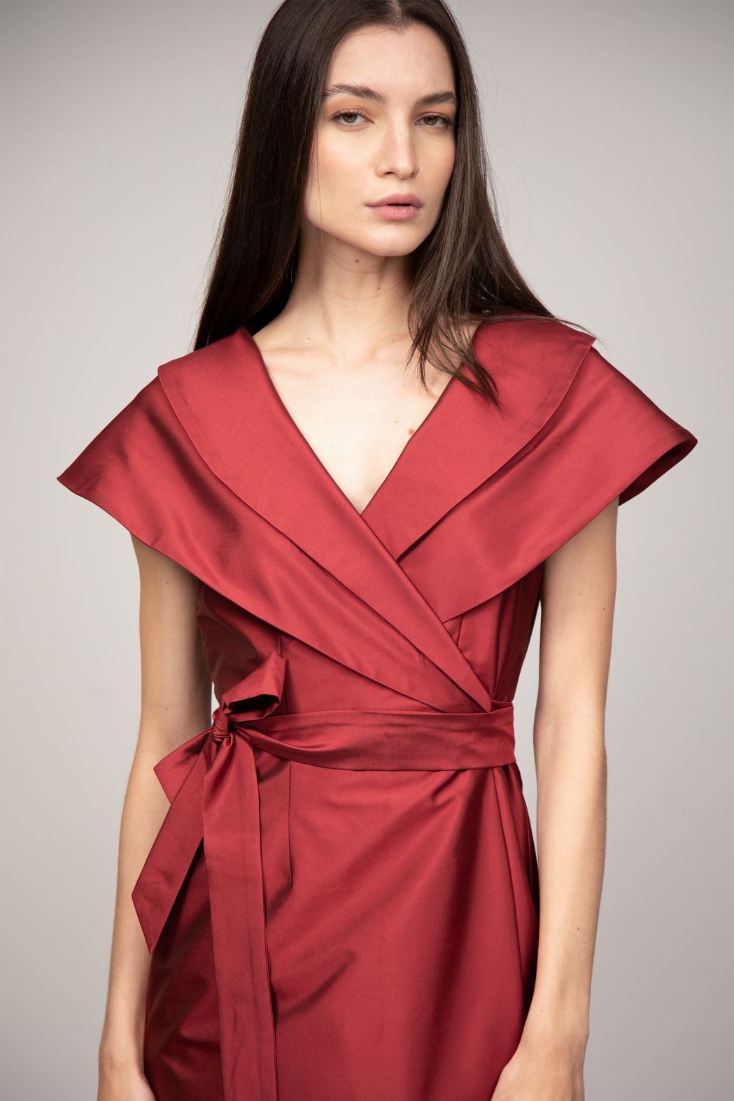 Vestido Tafetá Marsala Manuela