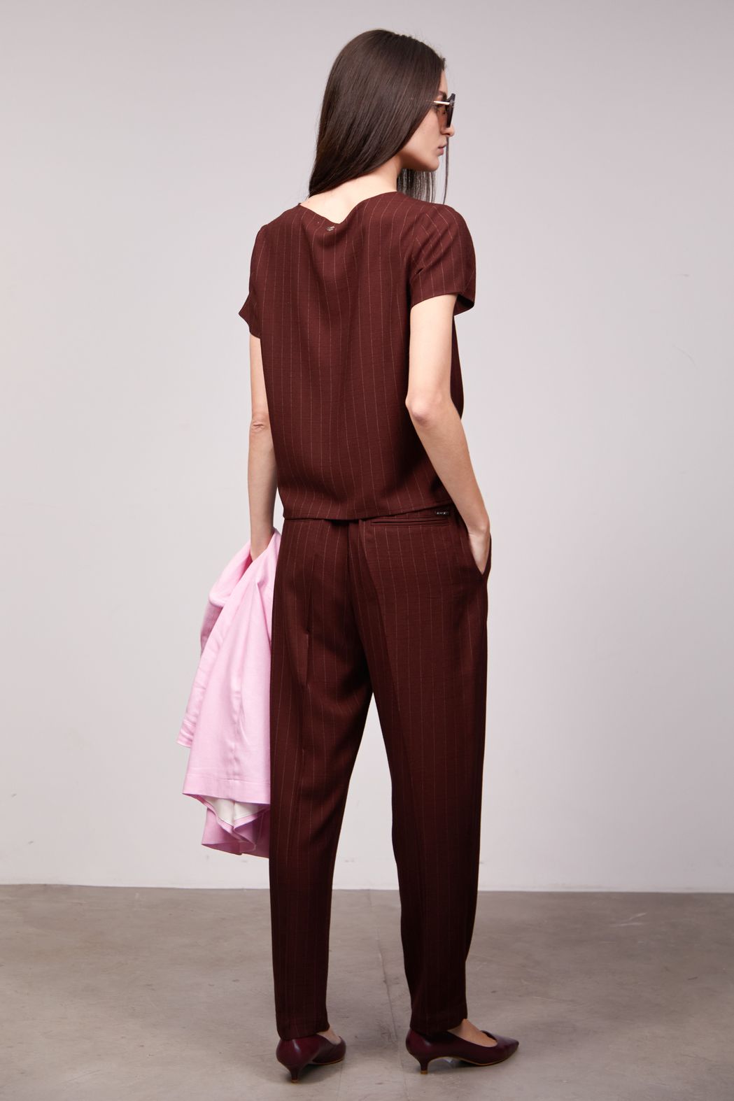 Blusa Risca de Giz Marrom Lucia