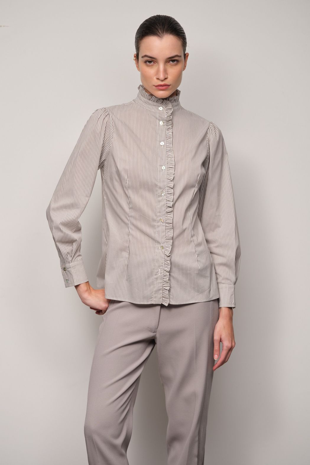 Camisa Listrada Cinza Joana