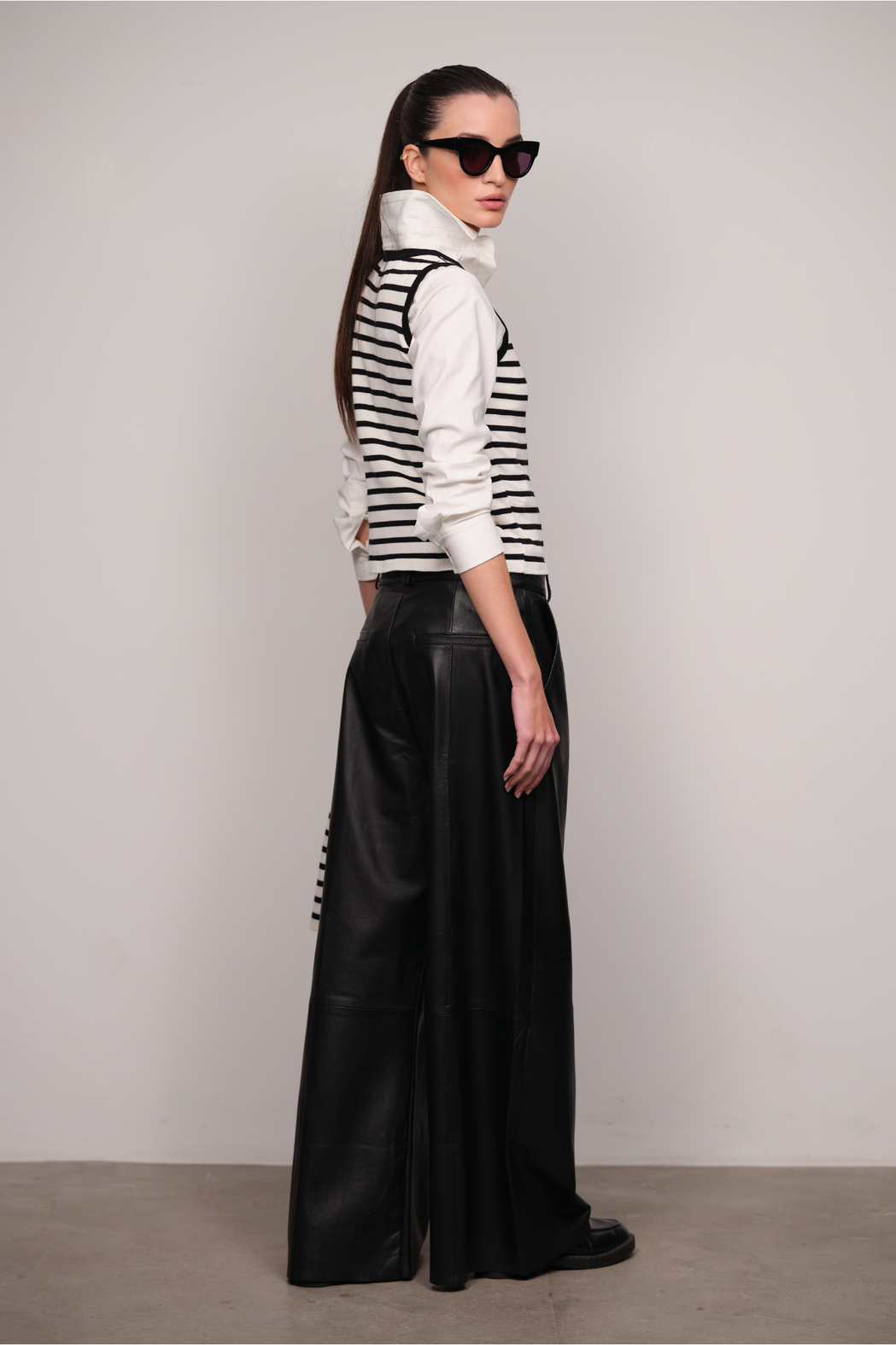 Calça Pantalona Pelica Preto Roberta