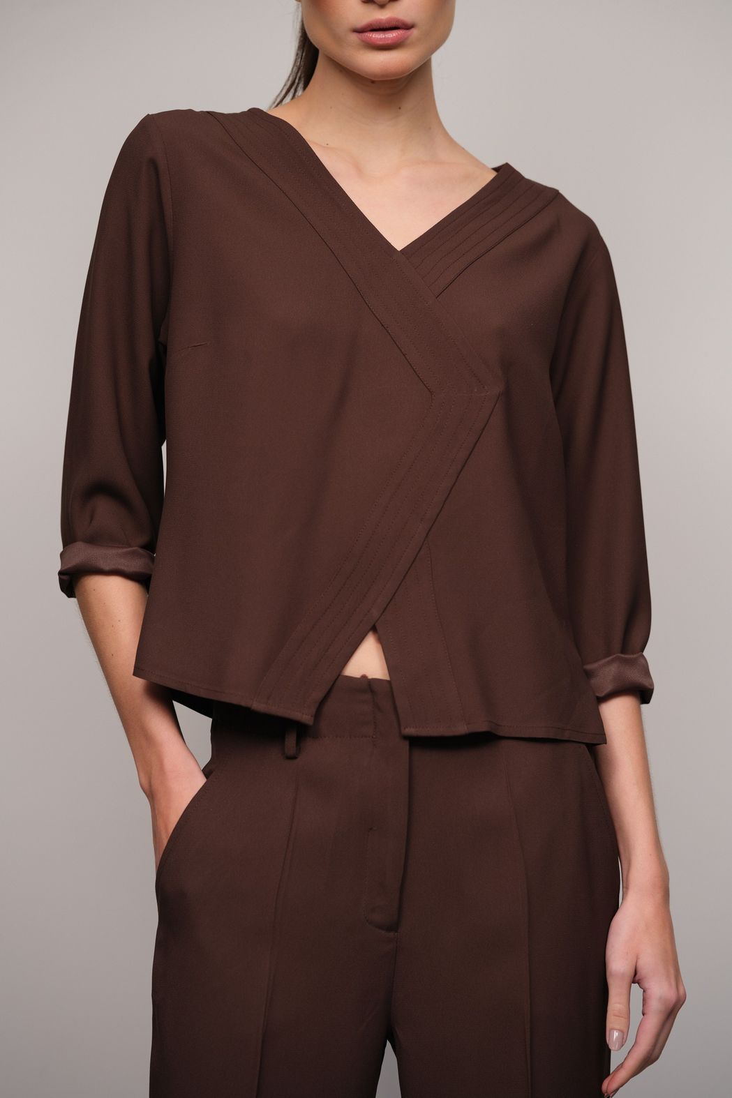 Blusa Crepe Patou Café Livia