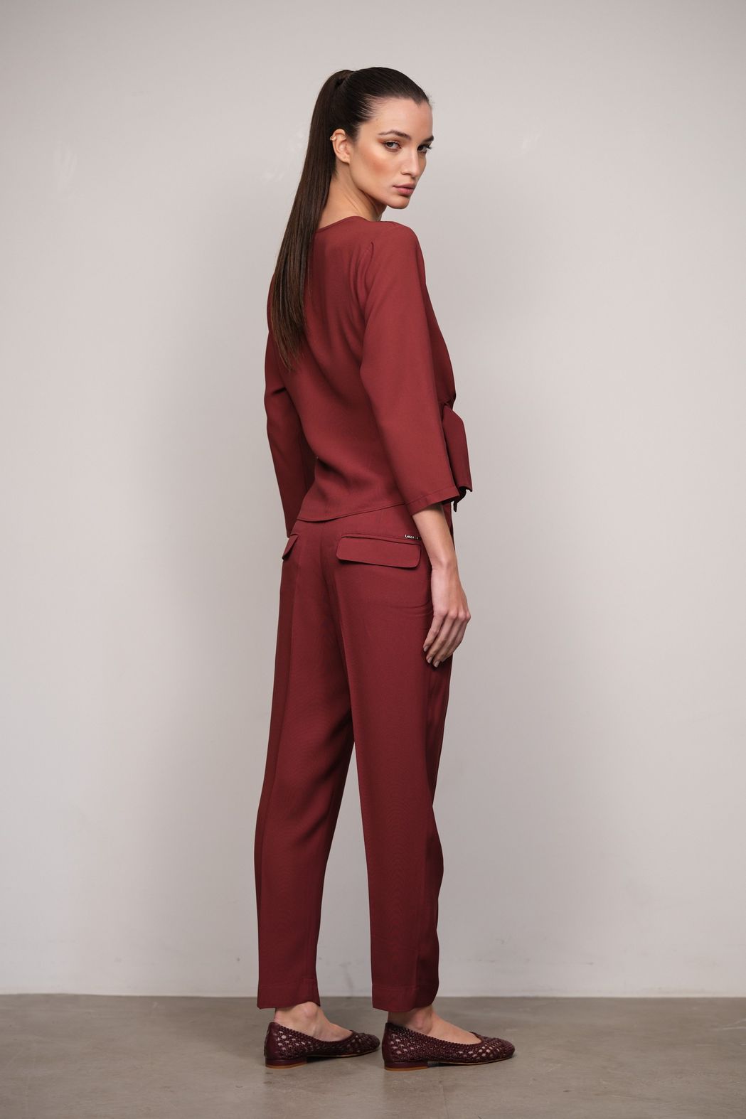Calça Reta Crepe Patou Vinho Leticia