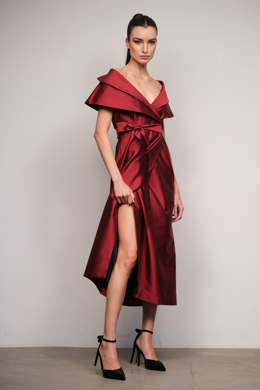 Vestido Tafetá Marsala Manuela