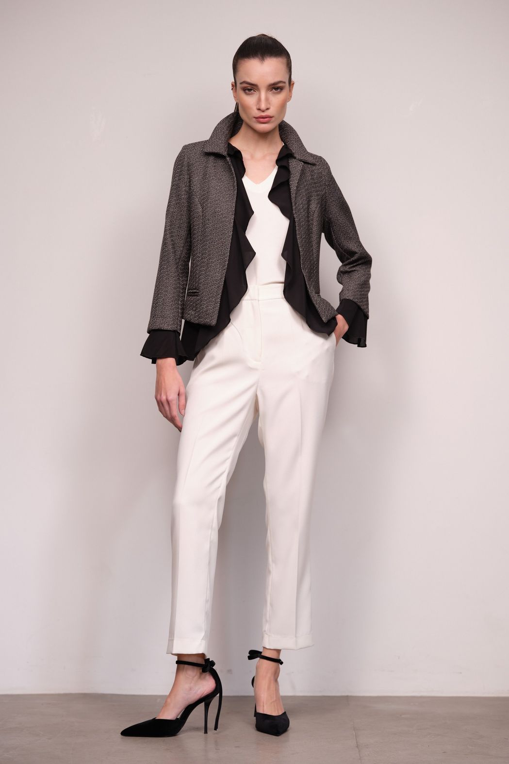 Blazer Tweed Babados Cinza Izabel 
