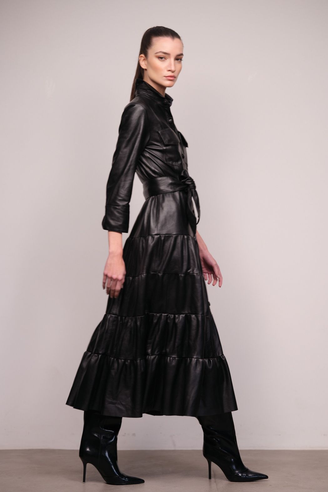 Vestido Pelica Longo em Camadas Preto Lavinia