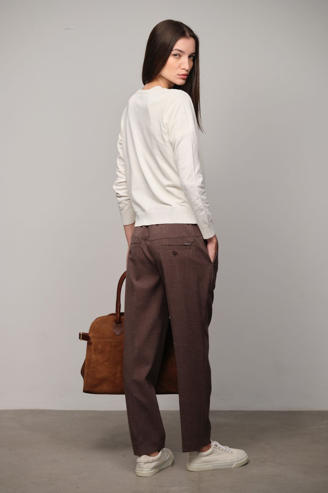 Cardigan de Tricot com Decote V Bolsos Off White Gabriela 