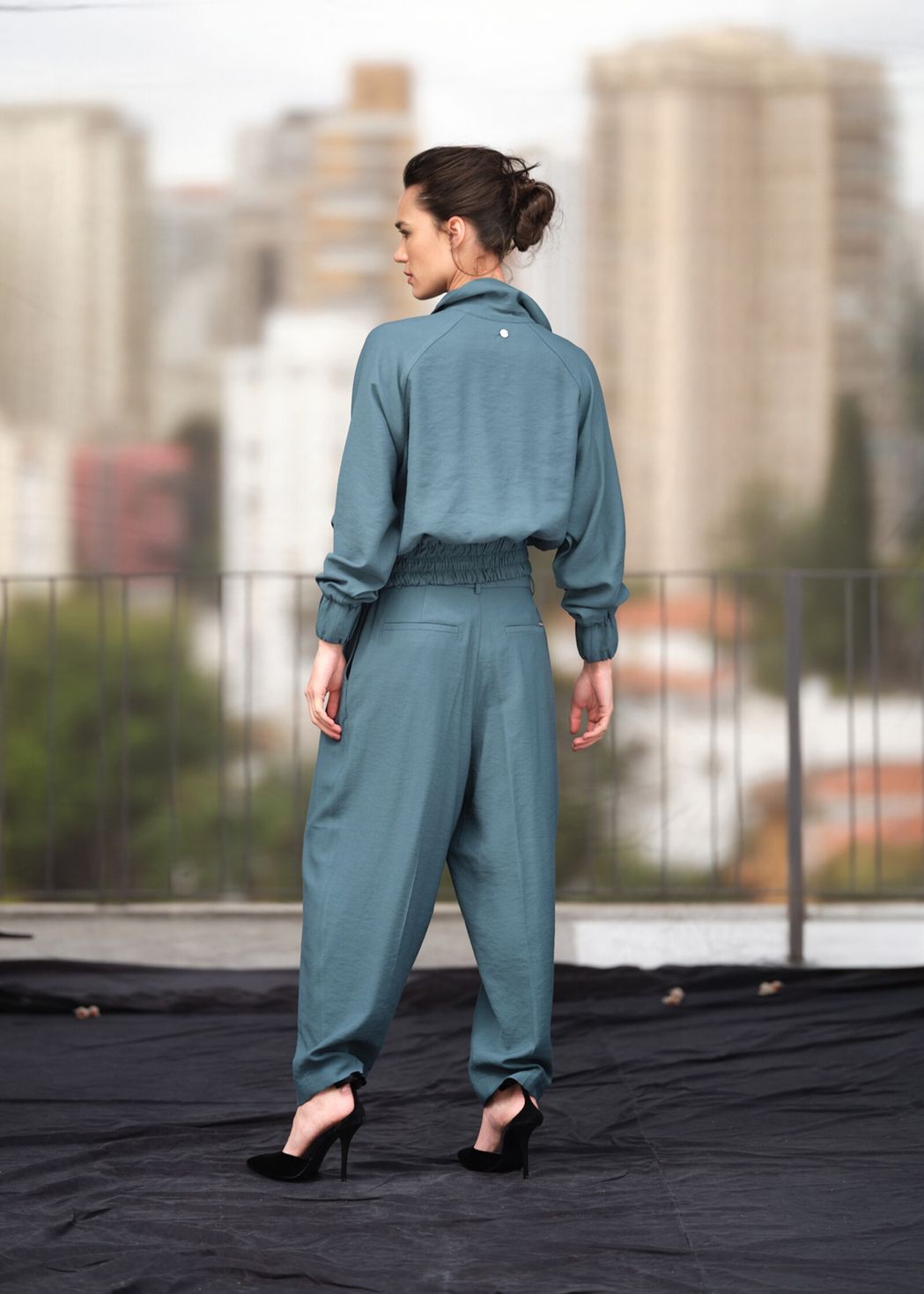 Calça Reta Gabardine Aisha