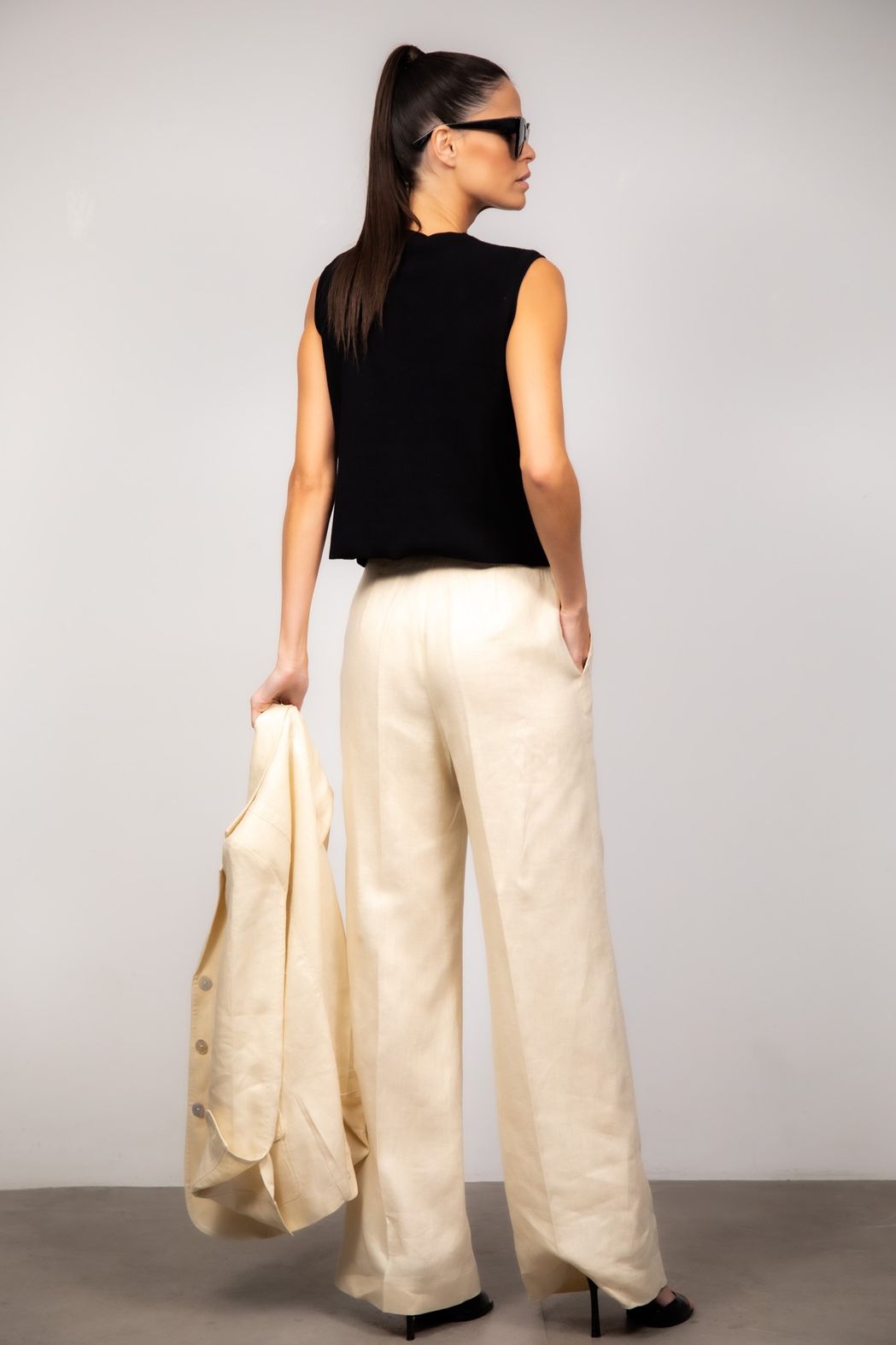 Regata em Tricot Preto Sheila
