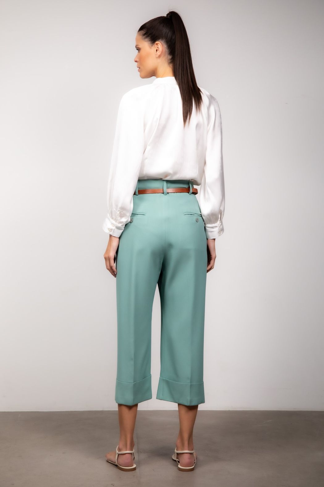Calça em Crepe Patou Verde Anastácia