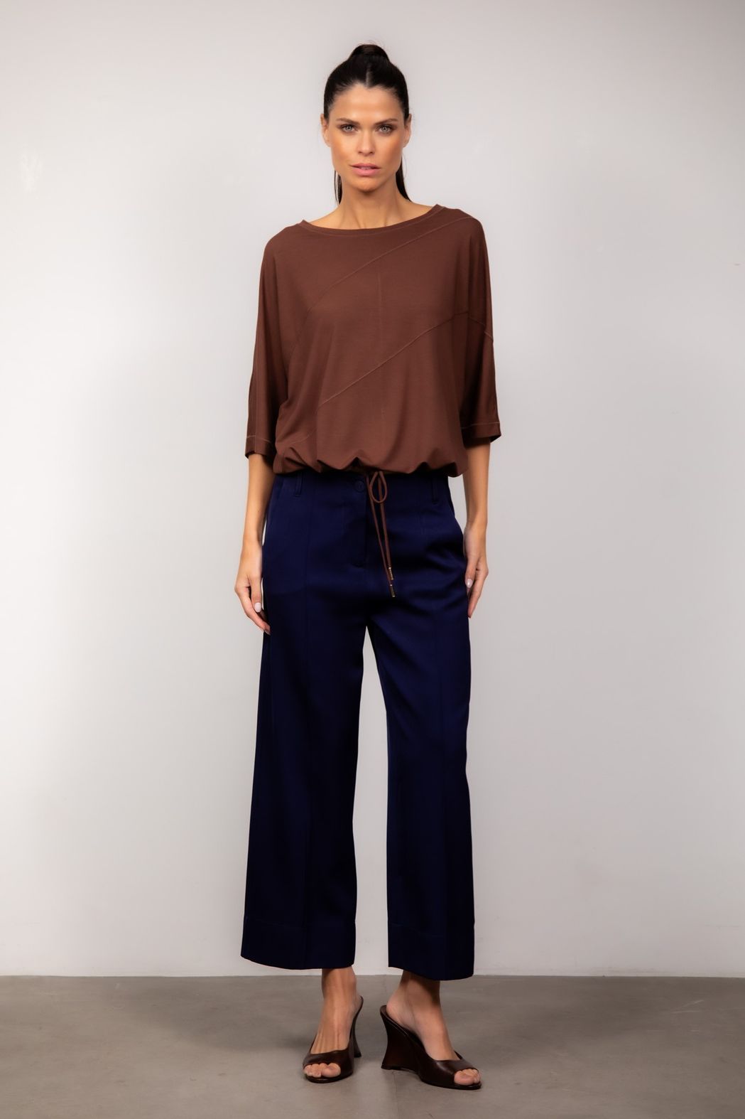 Blusa em Viscose Marrom  Ivete