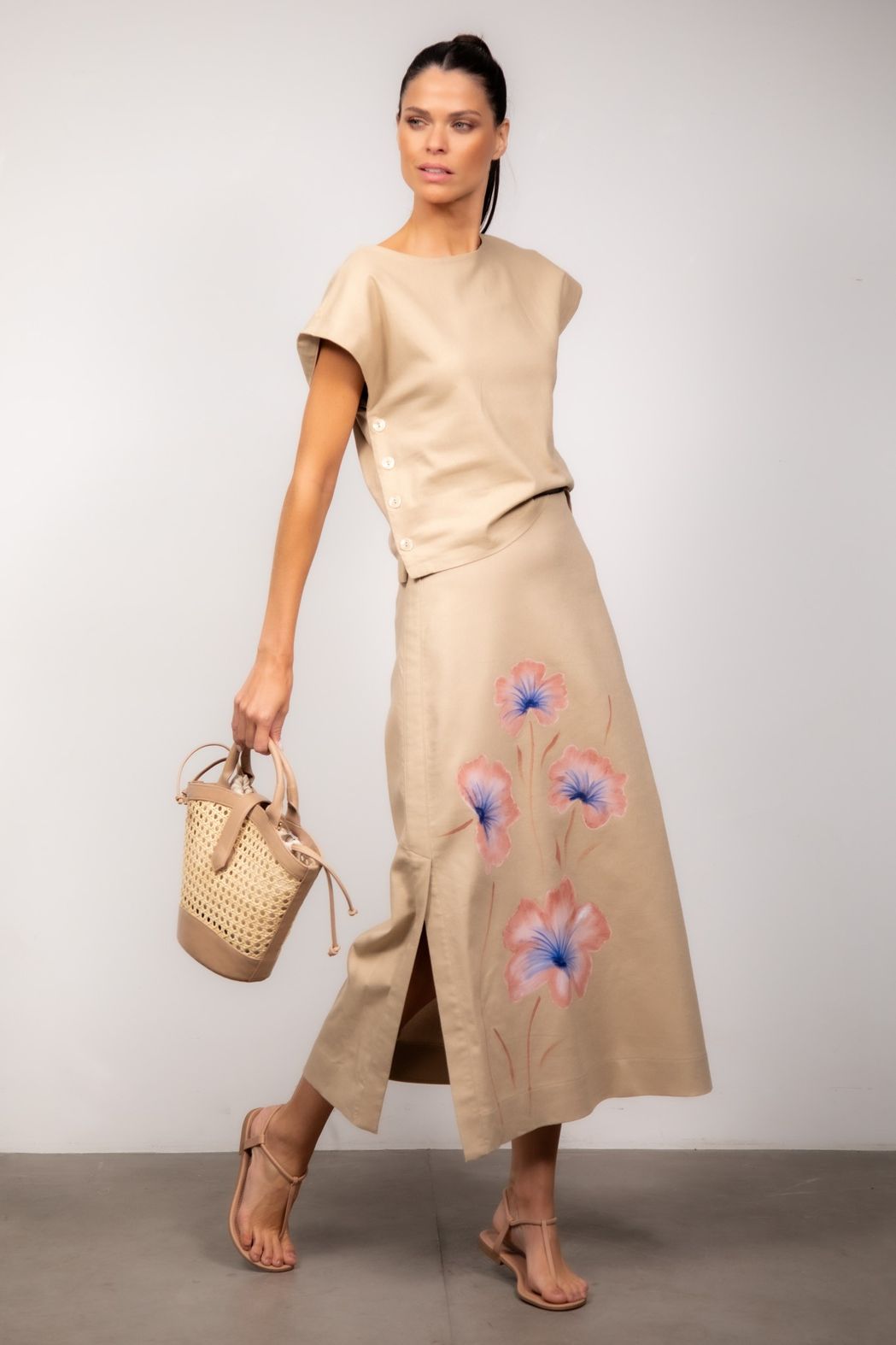 Bolsa Em Couro Com Palha Nude Maira