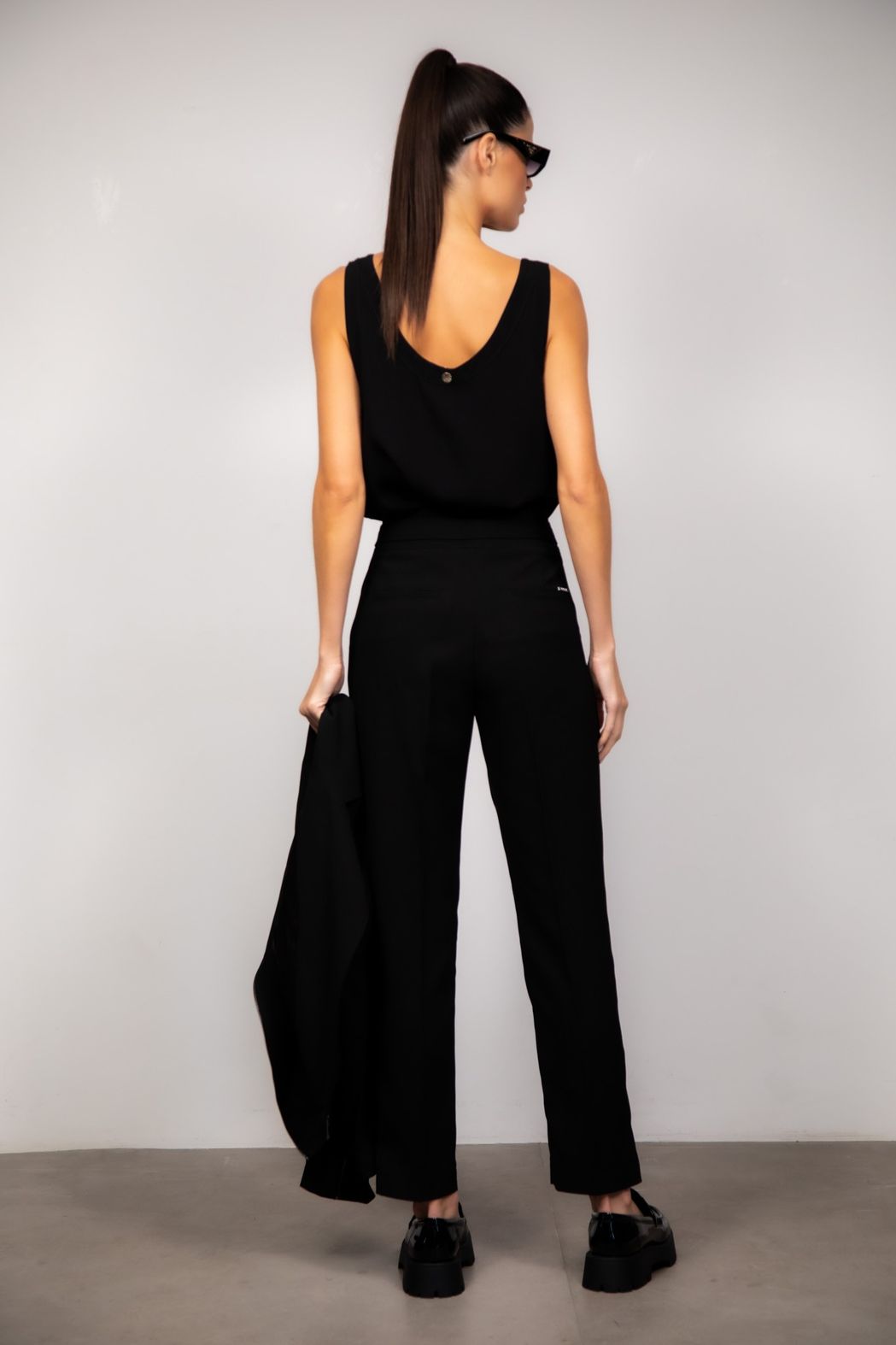 Calça Reta Crepe Preto Duda