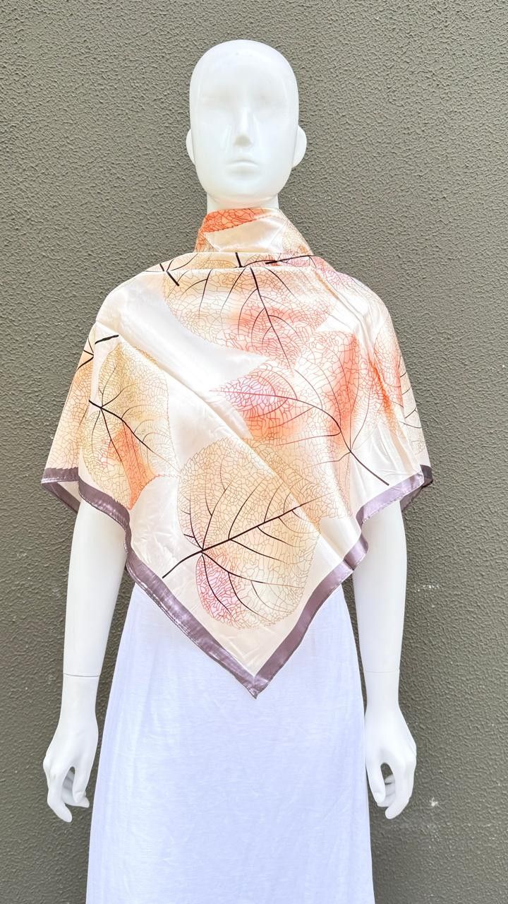 Lenço Estampado Cinza Luana