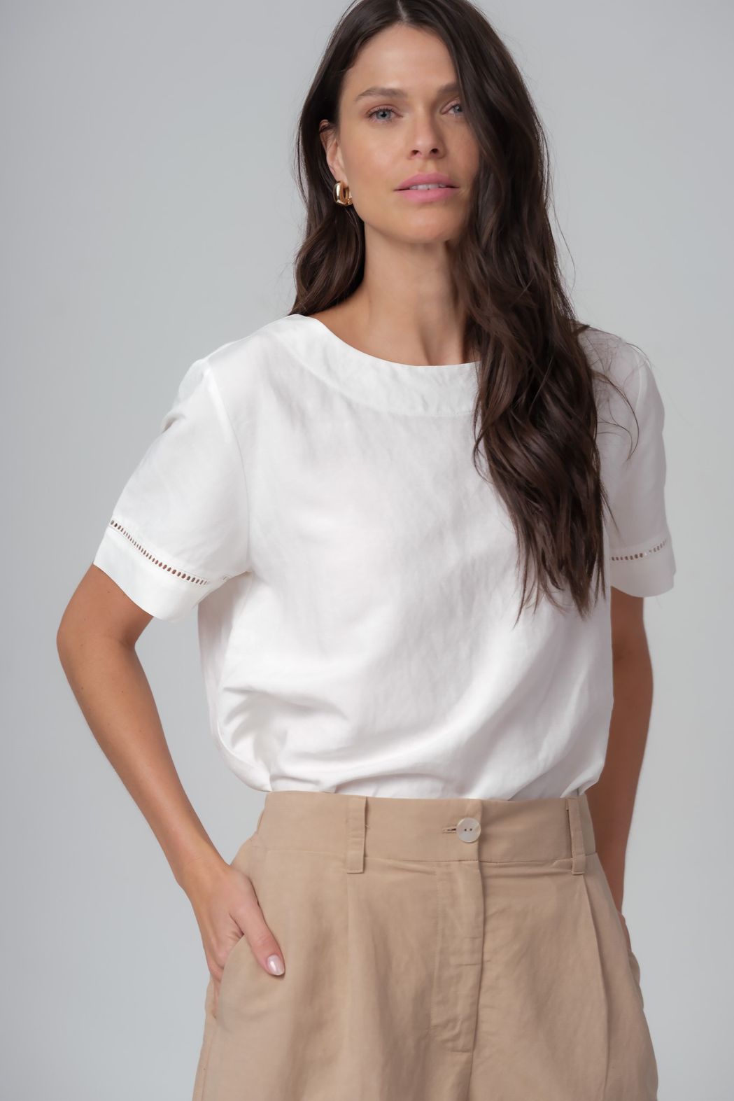 Blusa em Viscolinho Off White Tania