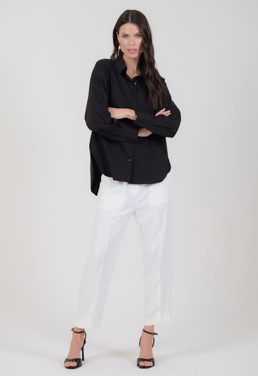 Camisa em Tricoline Preto Sandra