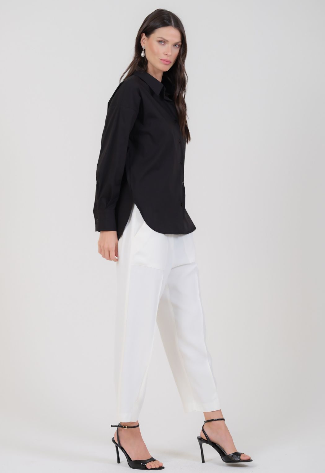 Camisa em Tricoline Preto Sandra
