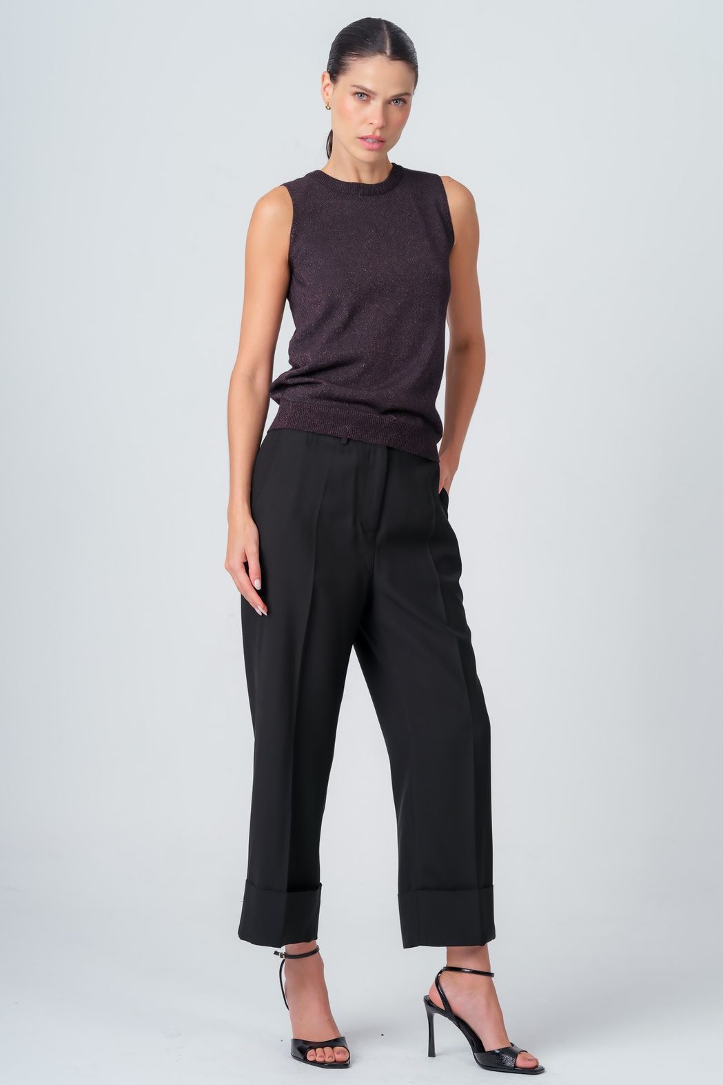 Calça Cropped Crepe Patou Preto Roberta