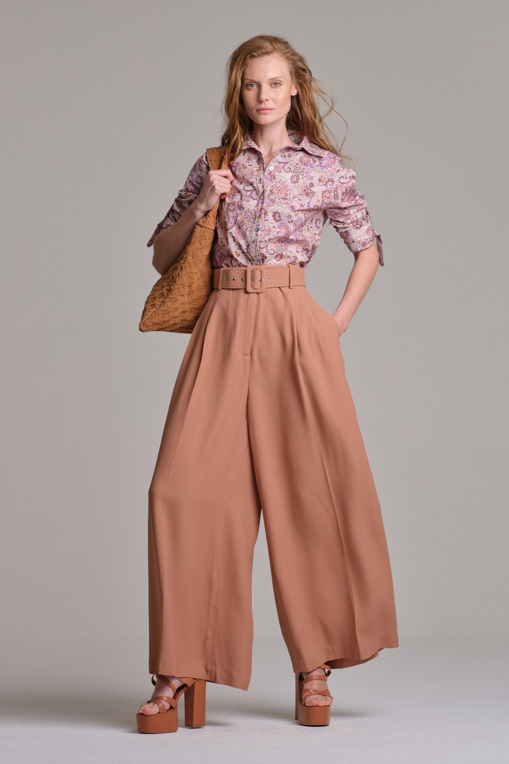 Calça Crepe Camel Helena