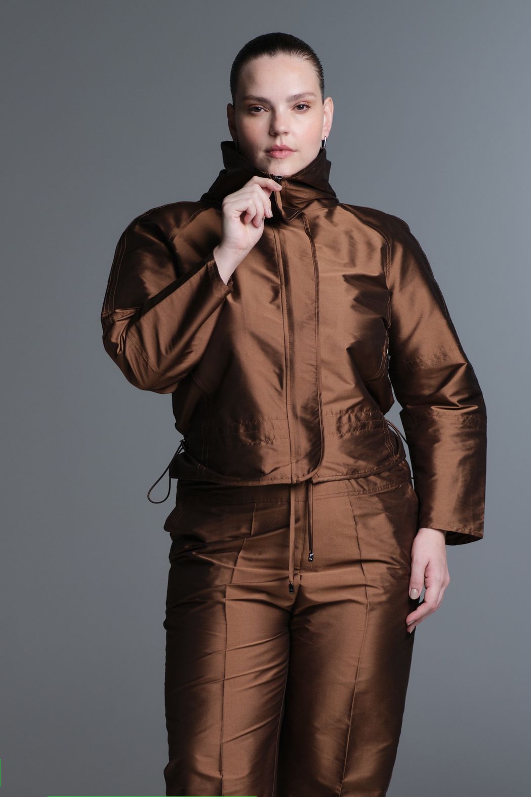Jaqueta Tafetá Bronze Daiana