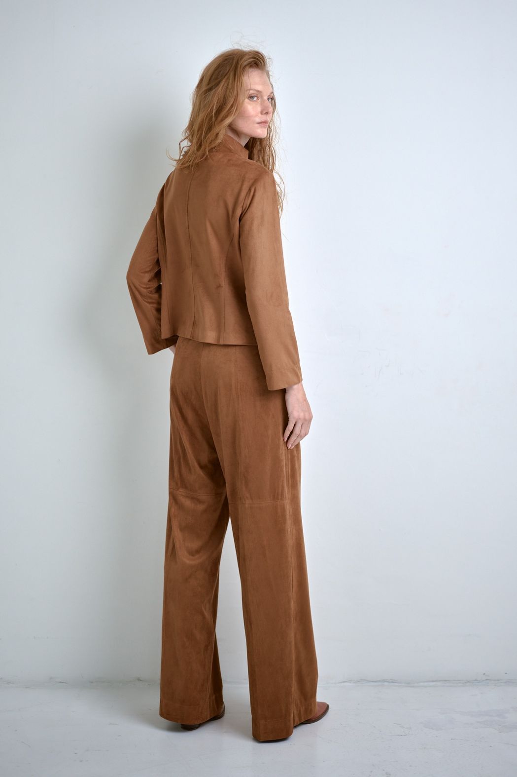 Calça Ampla Suede Camel Antonia 