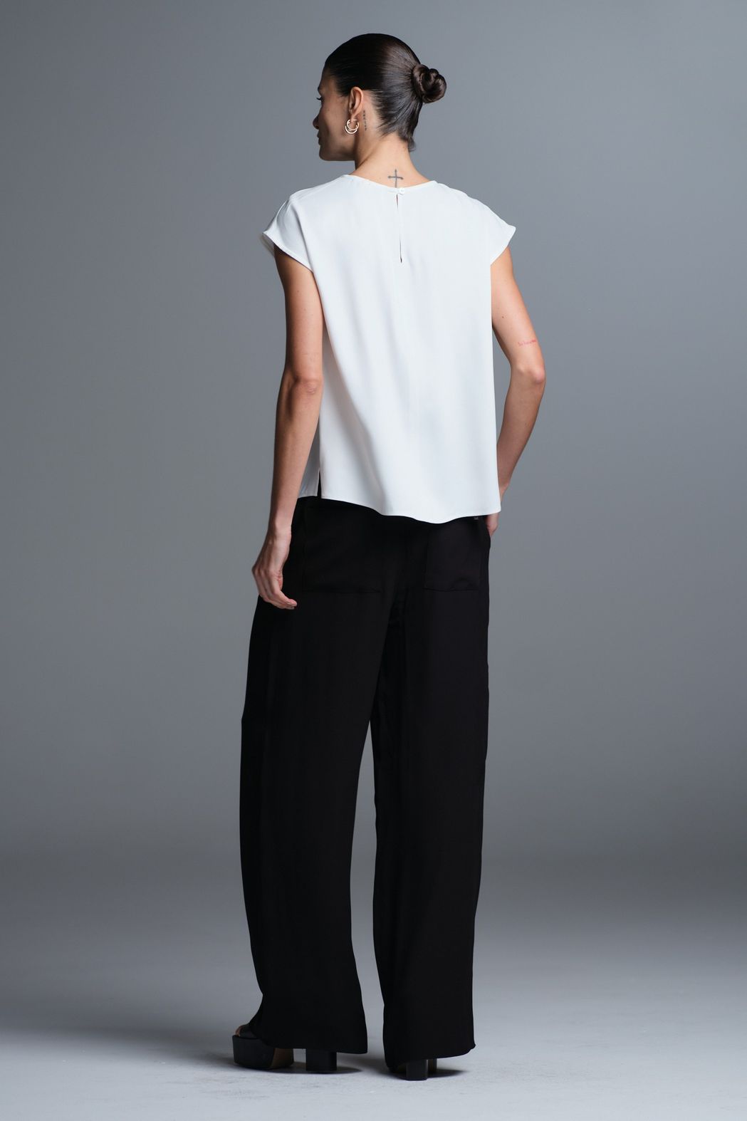 Blusa Crepe Off White Veronica CB