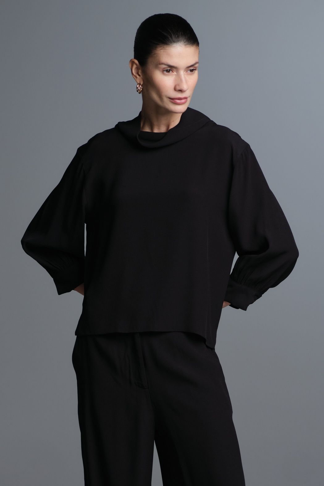 Blusa Gola Ampla Preto Antonella CB