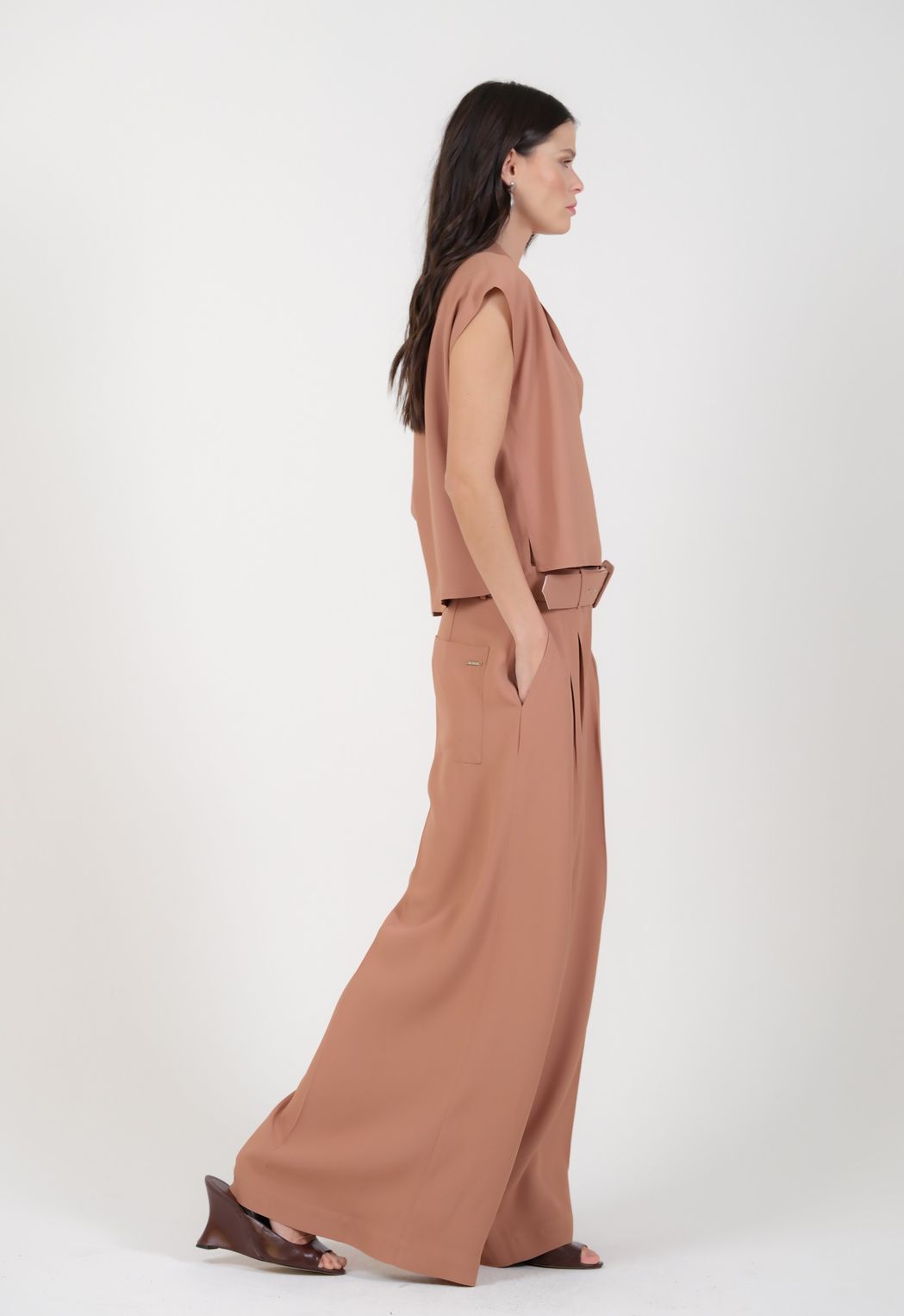 Calça Crepe Camel Helena