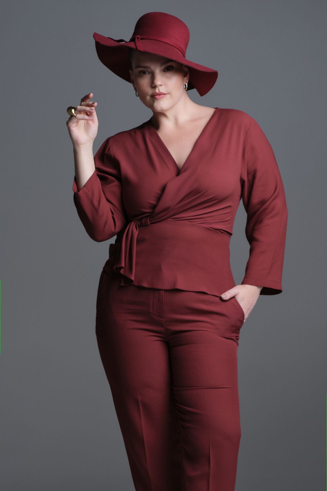 Blusa Crepe Patou Vinho Leticia