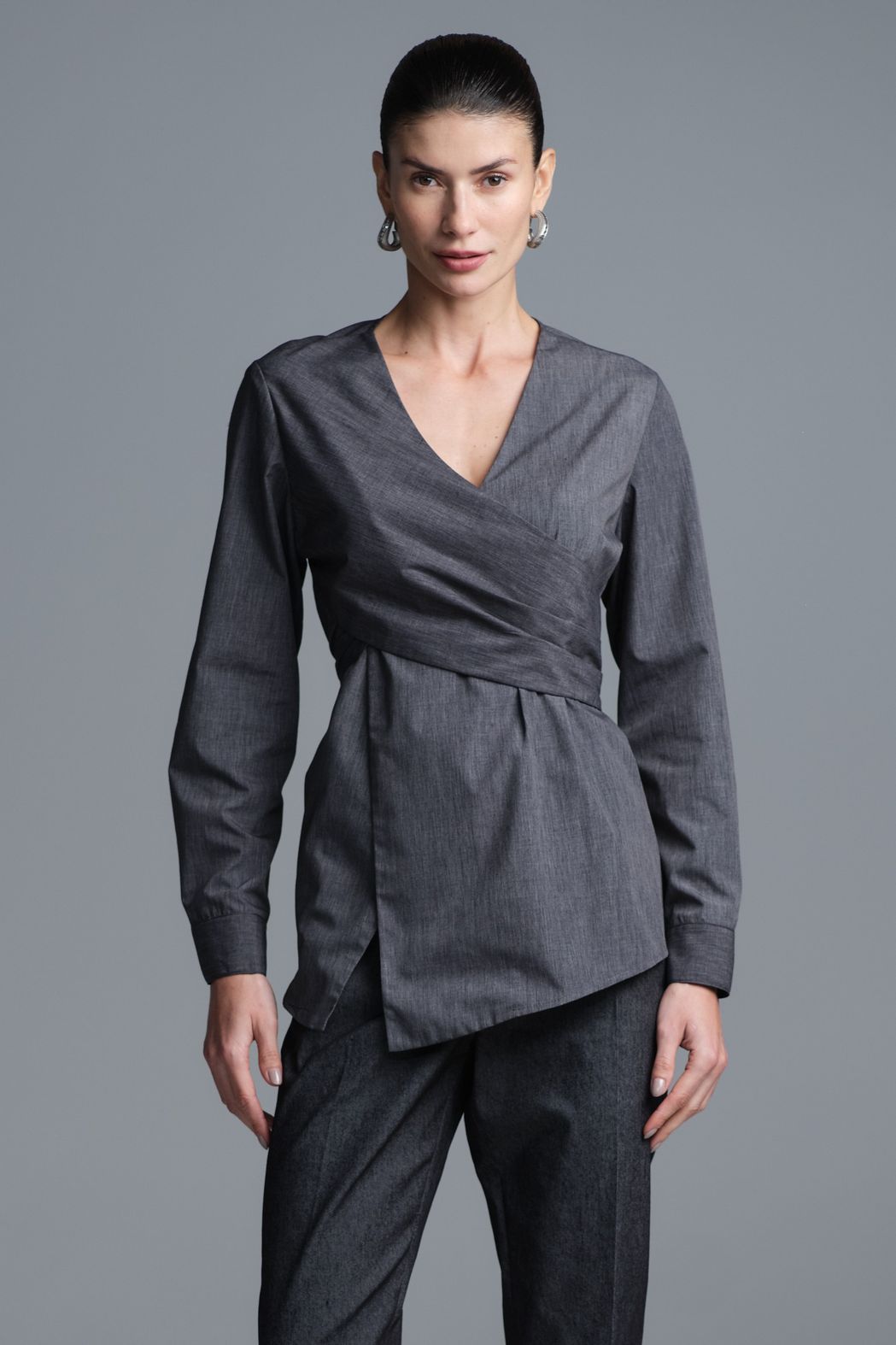 Blusa Alfaiataria Chumbo Fabi