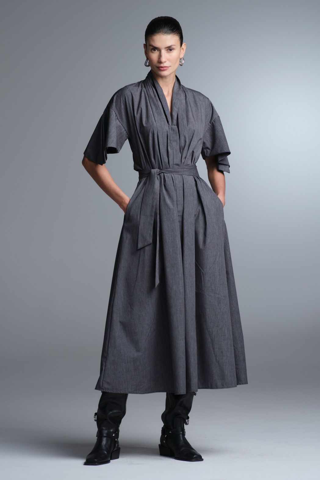 Vestido Alfaiataria Chumbo Fabi